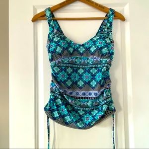 24th & Ocean Tankini Top w Underwires, Aqua & Lavender Medallion Print